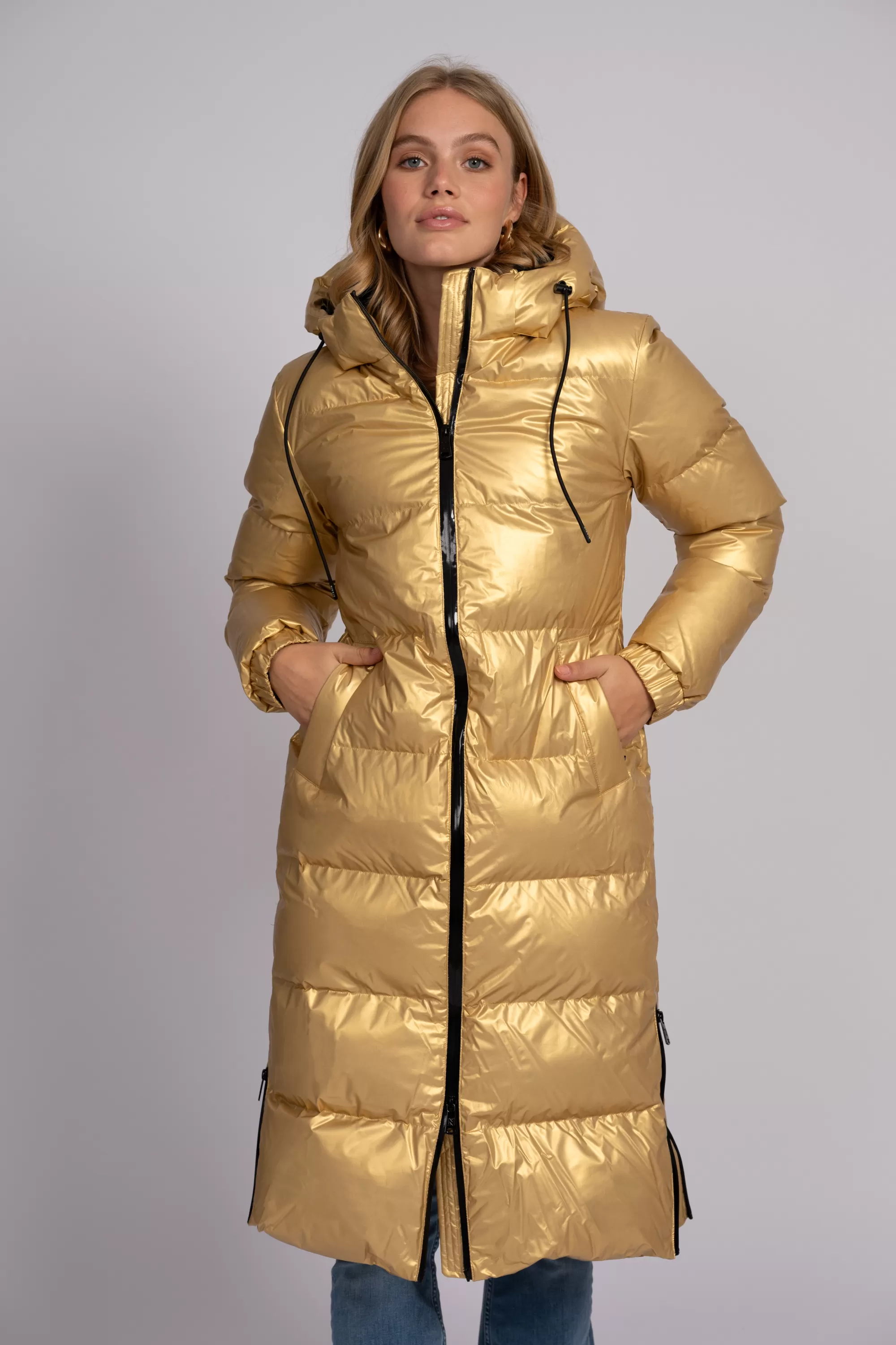 FIFTH HOUSE Jassen & Jacks-Lange puffer jas met metallic look Gold