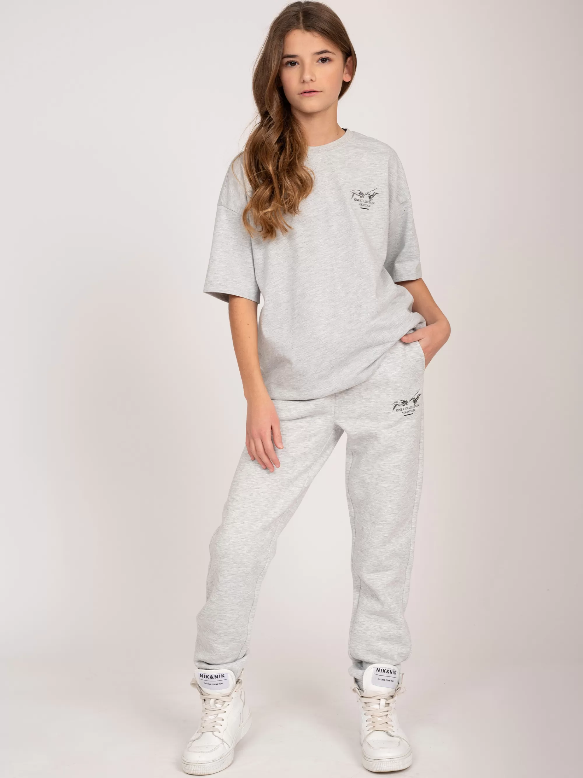 FIFTH HOUSE Sets & Co-ords | Broeken & Jeans-Mid rise sweatpants met graphic print Greymelange