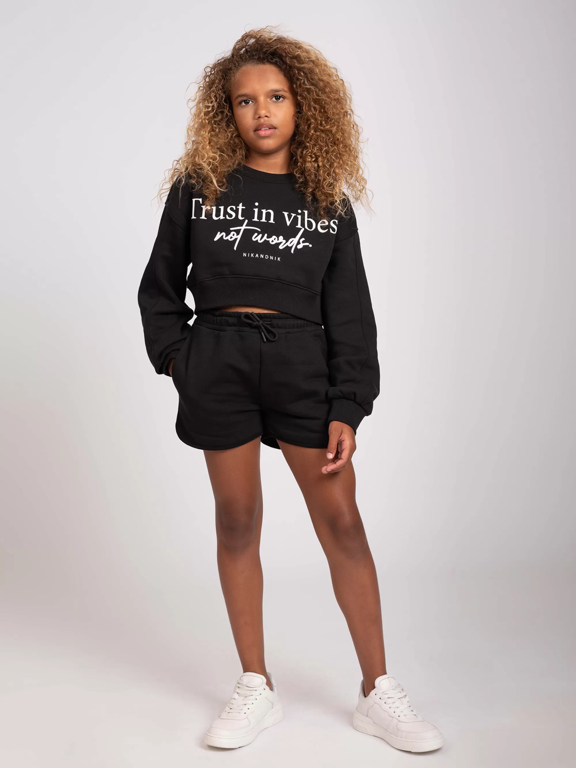 FIFTH HOUSE Shorts-Short met elastieken band Black